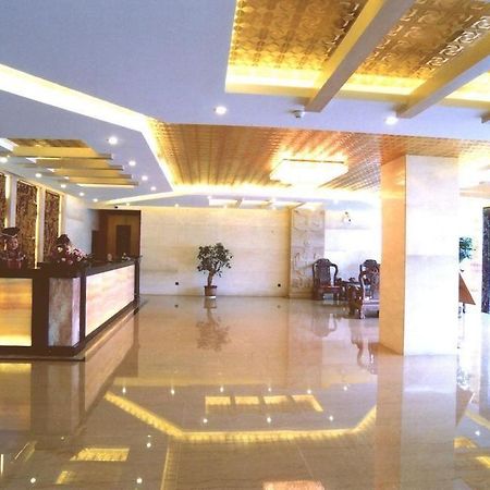 Chuxiong Mansion Yi Ren Hotel- Kunming Exterior foto